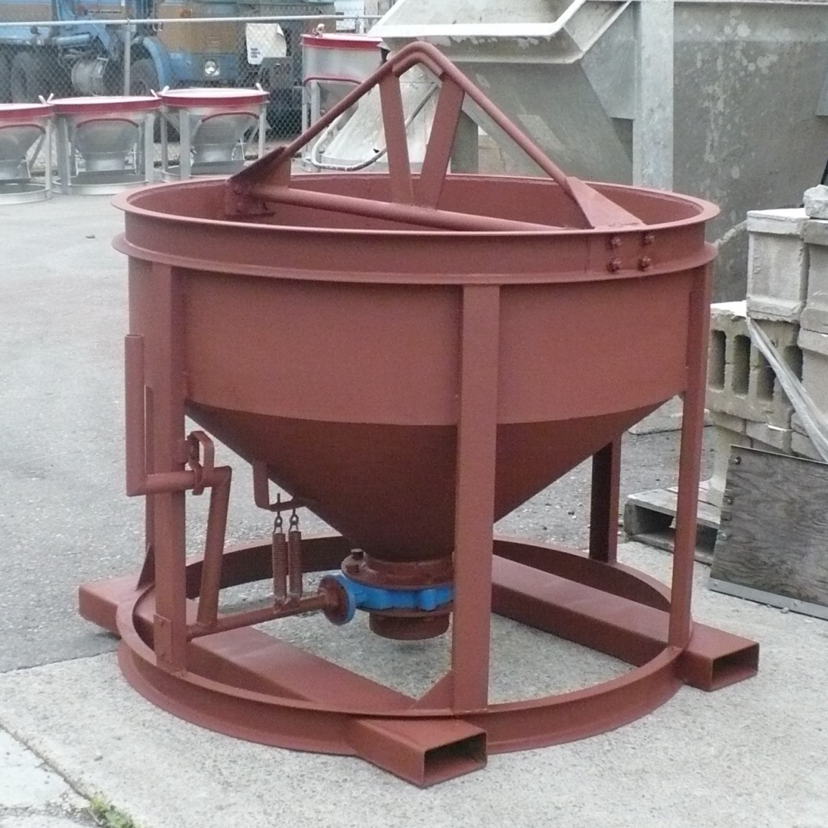 Custom Steel Buckets M&B MAG